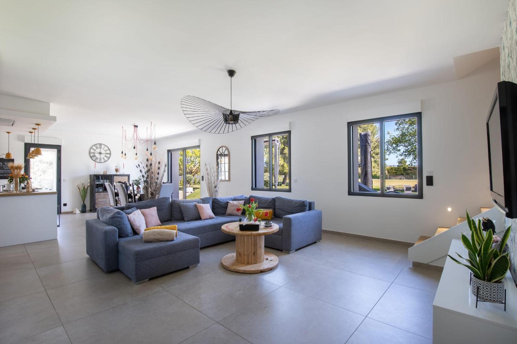 Maison Contemporaine - Grand Jardin Et Piscine Privee Holiday home *